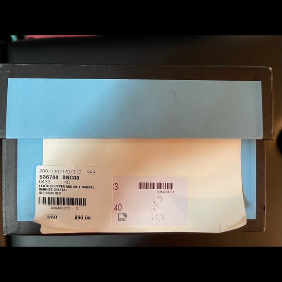 Gucci Vernice Crystal Sandal! - Picture 8 of 10